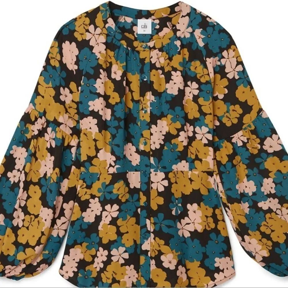 Cabi Floral Top. Floral. Boho